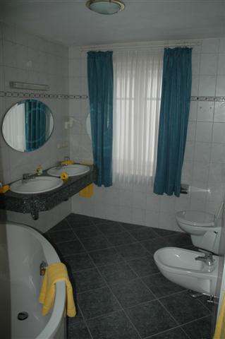 Biohotel Zum Baeren Rothenburg ob der Tauber Esterno foto
